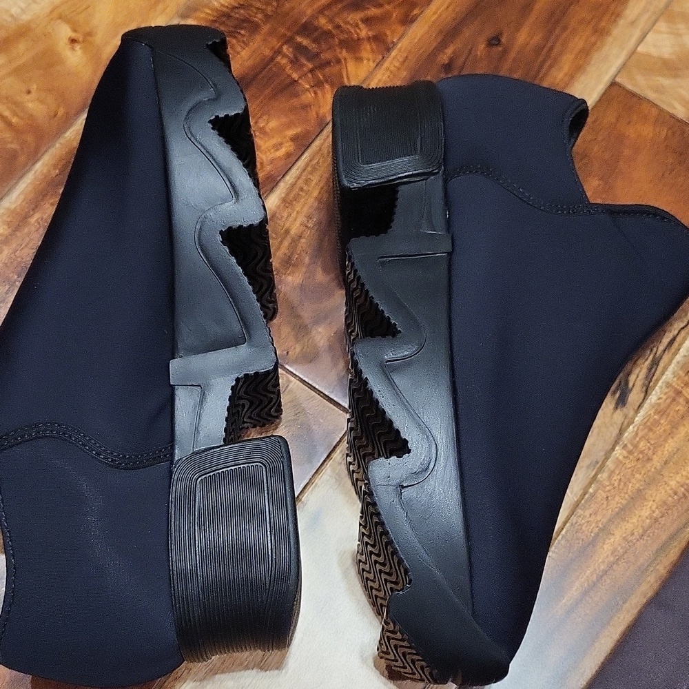 iRi Neoprene Low Tops - Picture 4 of 4